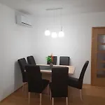 아파트 Bozic D 크리크베니카