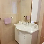 아파트 Bozic D 크리크베니카