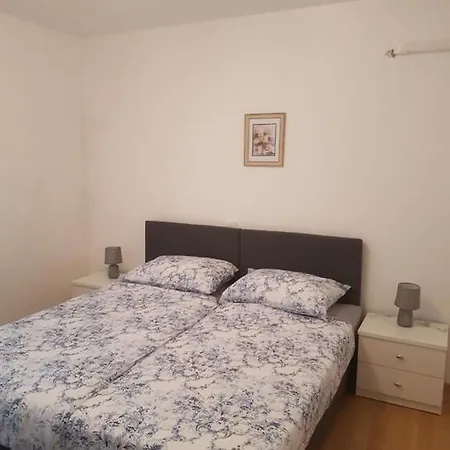 Bozic D Apartamento *