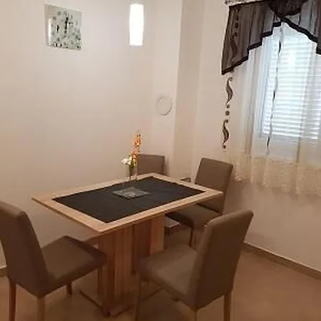 Bozic D Apartment *